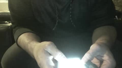 Snapshot of guy8inches4u chatting on 21, 9, 2025 guy8inches4u online show from 21, 9, 2025