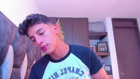 Snapshot of guy_twinks chatting on 10, 12, 2024 Gabriel online show from 10, 12, 2024