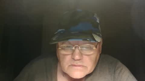 Snapshot of guyboy73 chatting on 18, 9, 2025 guyboy73 online show from 18, 9, 2025