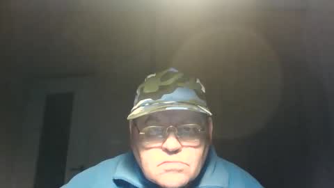 Snapshot of guyboy73 chatting on 13, 10, 2025 guyboy73 online show from 13, 10, 2025