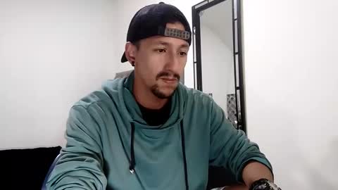 Snapshot of guykarim chatting on 19, 1, 2025 karim online show from 19, 1, 2025