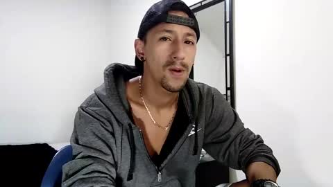 Snapshot of guykarim chatting on 21, 1, 2025 karim online show from 21, 1, 2025