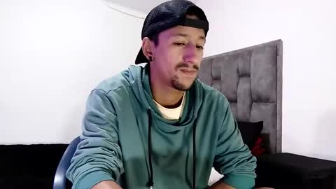 Snapshot of guykarim chatting on 24, 2, 2025 karim online show from 24, 2, 2025