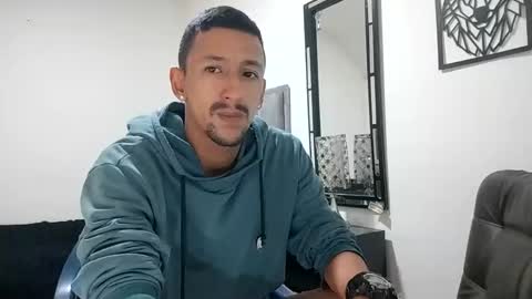 Snapshot of guykarim chatting on 9, 3, 2025 karim online show from 9, 3, 2025