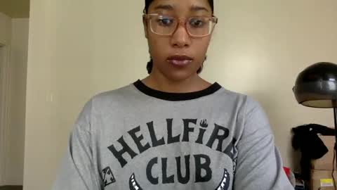 Snapshot of gyalxoxo chatting on 9, 10, 2025 gyalxoxo online show from 9, 10, 2025