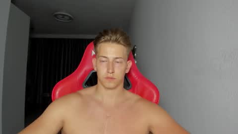 Snapshot of gym_alpha chatting on 28, 10, 2025 Oliver online show from 28, 10, 2025