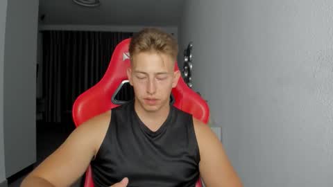 Snapshot of gym_alpha chatting on 30, 10, 2025 Oliver online show from 30, 10, 2025