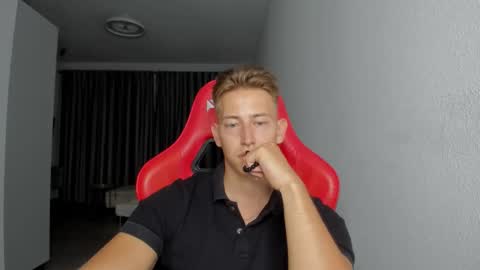 Snapshot of gym_alpha chatting on 31, 10, 2025 Oliver online show from 31, 10, 2025