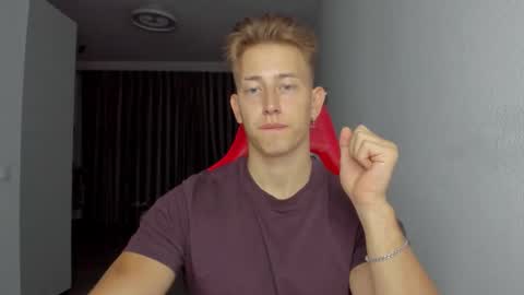 Snapshot of gym_alpha chatting on 24, 11, 2025 Oliver online show from 24, 11, 2025