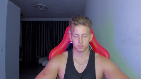 Snapshot of gym_alpha chatting on 26, 11, 2025 Oliver online show from 26, 11, 2025