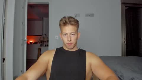 Snapshot of gym_alpha chatting on 16, 12, 2025 Oliver online show from 16, 12, 2025