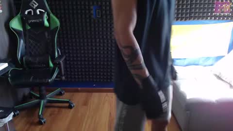 Gymbro42 online show from 6, 7, 2026
