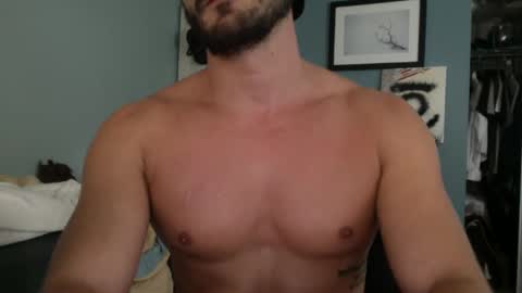 Snapshot of gymjock0005 chatting on 17, 11, 2025 gymjock0005 online show from 17, 11, 2025