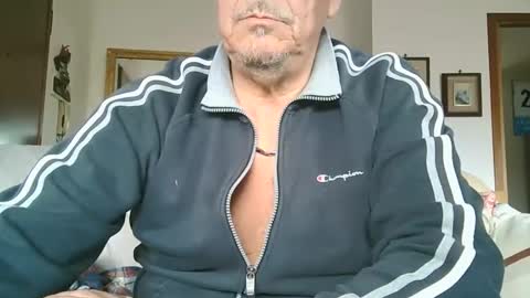 Snapshot of gyrdy chatting on 15, 2, 2025 gyrdy online show from 15, 2, 2025