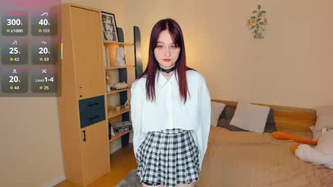 Kelly  Lilly online show from 5, 4, 2026