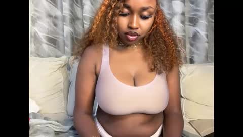 Snapshot of h_o_t_goddess chatting on 12, 10, 2025 h_o_t_goddess online show from 12, 10, 2025