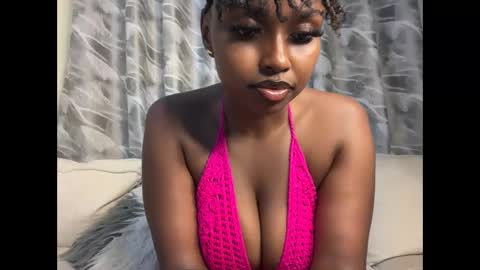 Snapshot of h_o_t_goddess chatting on 5, 11, 2025 h_o_t_goddess online show from 5, 11, 2025