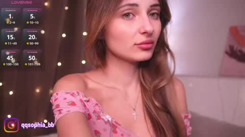 Snapshot of hadleynichols chatting on 13, 5, 2026 Hi Im Rebecca Glad to see you in my room PVT is open online show from 13, 5, 2026