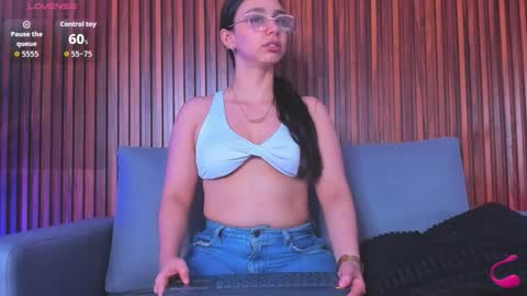 Snapshot of hailey_bieber_ chatting on 28, 2, 2026 hailey_bieber_ online show from 28, 2, 2026