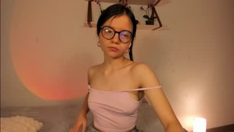 Hailey online show from 3, 12, 2024