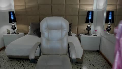 Snapshot of hailey_florez chatting on 26, 12, 2024 hailey online show from 26, 12, 2024