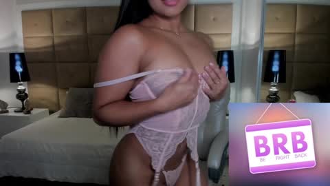 Snapshot of hailey_florez chatting on 3, 2, 2025 hailey online show from 3, 2, 2025