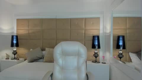 Snapshot of hailey_florez chatting on 21, 2, 2025 hailey online show from 21, 2, 2025