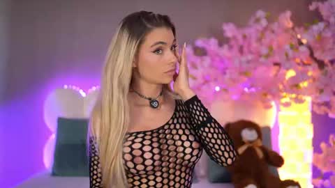 Snapshot of hailey_madow chatting on 18, 7, 2026 Hailey online show from 18, 7, 2026