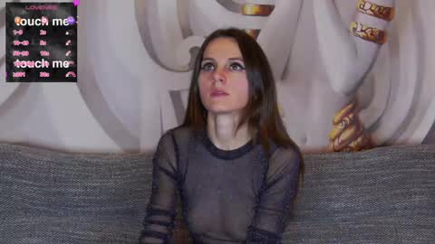 HaileyPeach online show from 5, 3, 2025