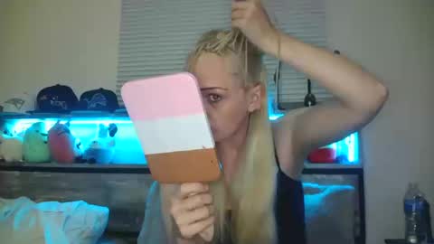 Hailey and d online show from 11, 10, 2025