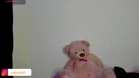 Snapshot of haileyduke chatting on 28, 4, 2026 Hailey online show from 28, 4, 2026
