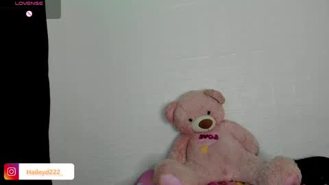 Snapshot of haileyduke chatting on 28, 4, 2026 Hailey online show from 28, 4, 2026
