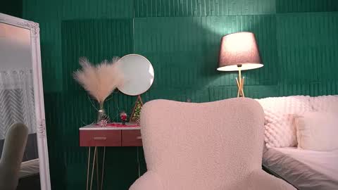 Hailey online show from 3, 12, 2025