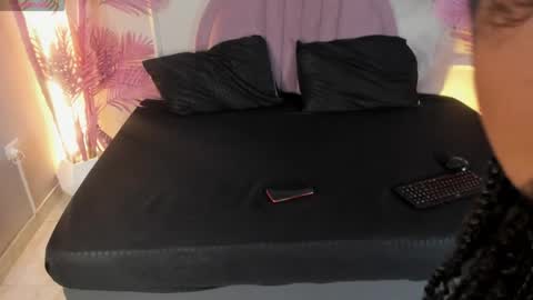 haileysans online show from 20, 4, 2026