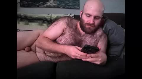 Snapshot of hairiestbear chatting on 9, 2, 2026 Hairiest Bear online show from 9, 2, 2026