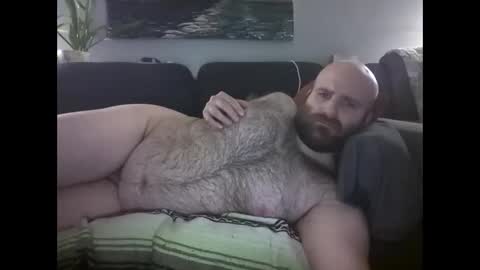 Snapshot of hairiestbear chatting on 2, 4, 2026 Hairiest Bear online show from 2, 4, 2026