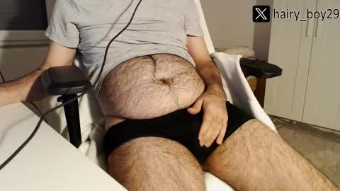 hairy_boy29 online show from 3, 11, 2025