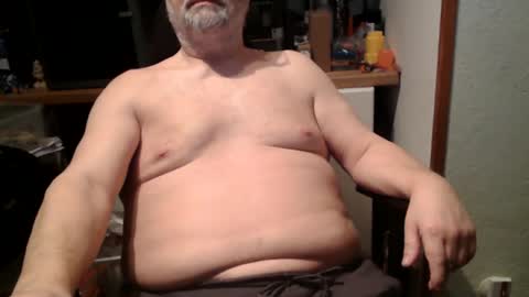 hairyarmpit_lover_1970 online show from 17, 2, 2026