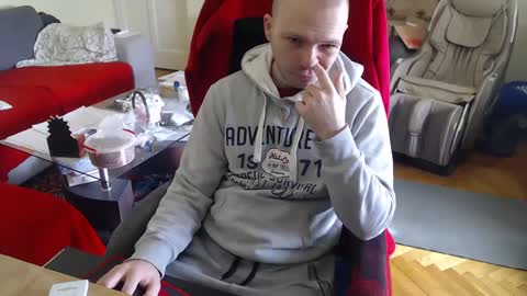 Snapshot of hairyass25yo chatting on 18, 2, 2025 Puppy3 StockyDaddiesmusclebearsbeefybigmans online show from 18, 2, 2025