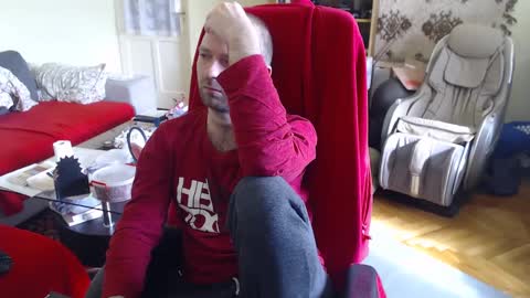 Snapshot of hairyass25yo chatting on 25, 2, 2025 Puppy3 StockyDaddiesmusclebearsbeefybigmans online show from 25, 2, 2025