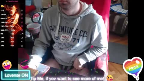 Snapshot of hairyass25yo chatting on 4, 3, 2025 Puppy3 StockyDaddiesmusclebearsbeefybigmans online show from 4, 3, 2025