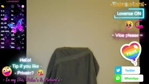 Snapshot of hairyass25yo chatting on 12, 10, 2025 Puppy3 StockyDaddiesmusclebearsbeefybigmans online show from 12, 10, 2025