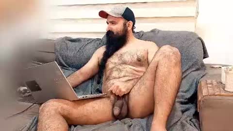 Snapshot of hairybeardedsmoker chatting on 26, 6, 2026 Hairy Beard Smoker online show from 26, 6, 2026