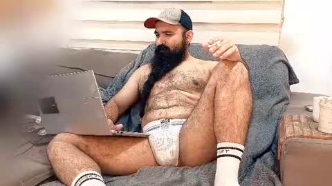 Snapshot of hairybeardedsmoker chatting on 30, 6, 2026 Hairy Beard Smoker online show from 30, 6, 2026