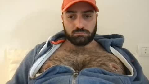 Hairy Guy online show from 3, 10, 2025