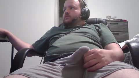 hairymikey online show from 12, 4, 2026