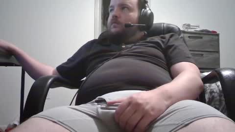 Snapshot of hairymikey chatting on 3, 5, 2026 hairymikey online show from 3, 5, 2026