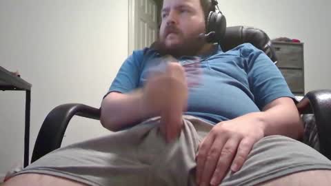 Snapshot of hairymikey chatting on 1, 6, 2026 hairymikey online show from 1, 6, 2026