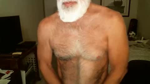 Hairy pecs online show from 10, 5, 2026