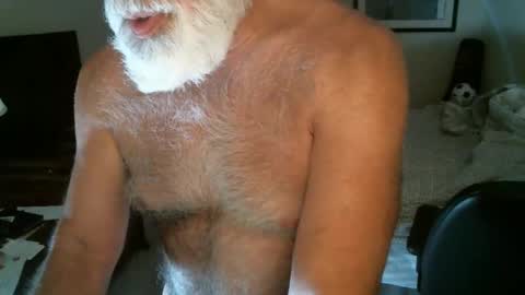 Hairy pecs online show from 19, 5, 2026